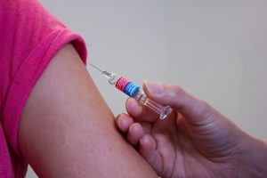 Se faire vacciner contre la fièvre jaune