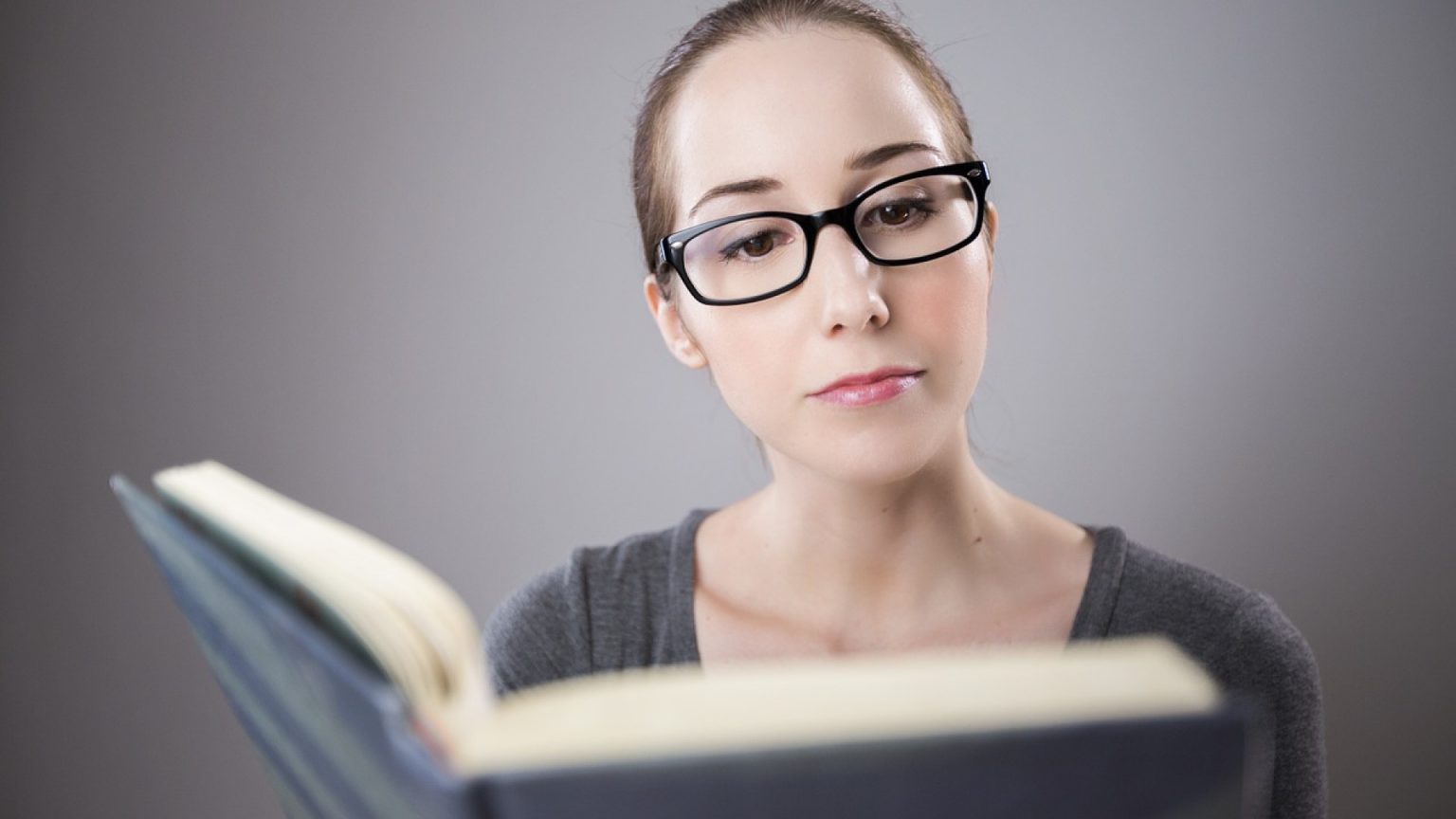 Que sont les lunettes de repos et comment protègent-elles de la fatigue
